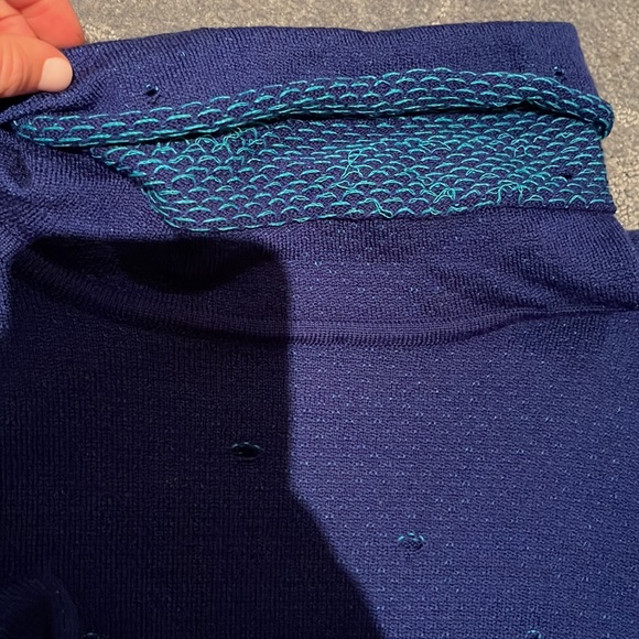 Val Max Girls Turtleneck! - Picture 4 of 5